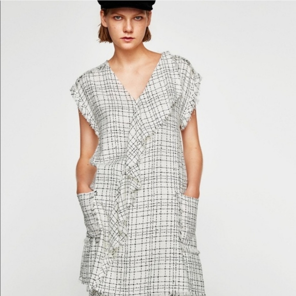 Zara Black And White Frayed Tweed Sleeveless Dress Size M